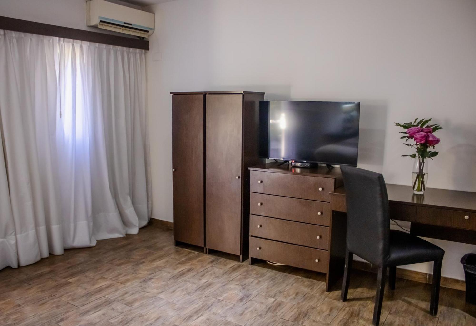 Ker Belgrano Hotel บัวโนสไอเรส ภายนอก รูปภาพ